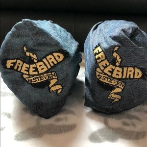 Free Bird Boot Shape Holders